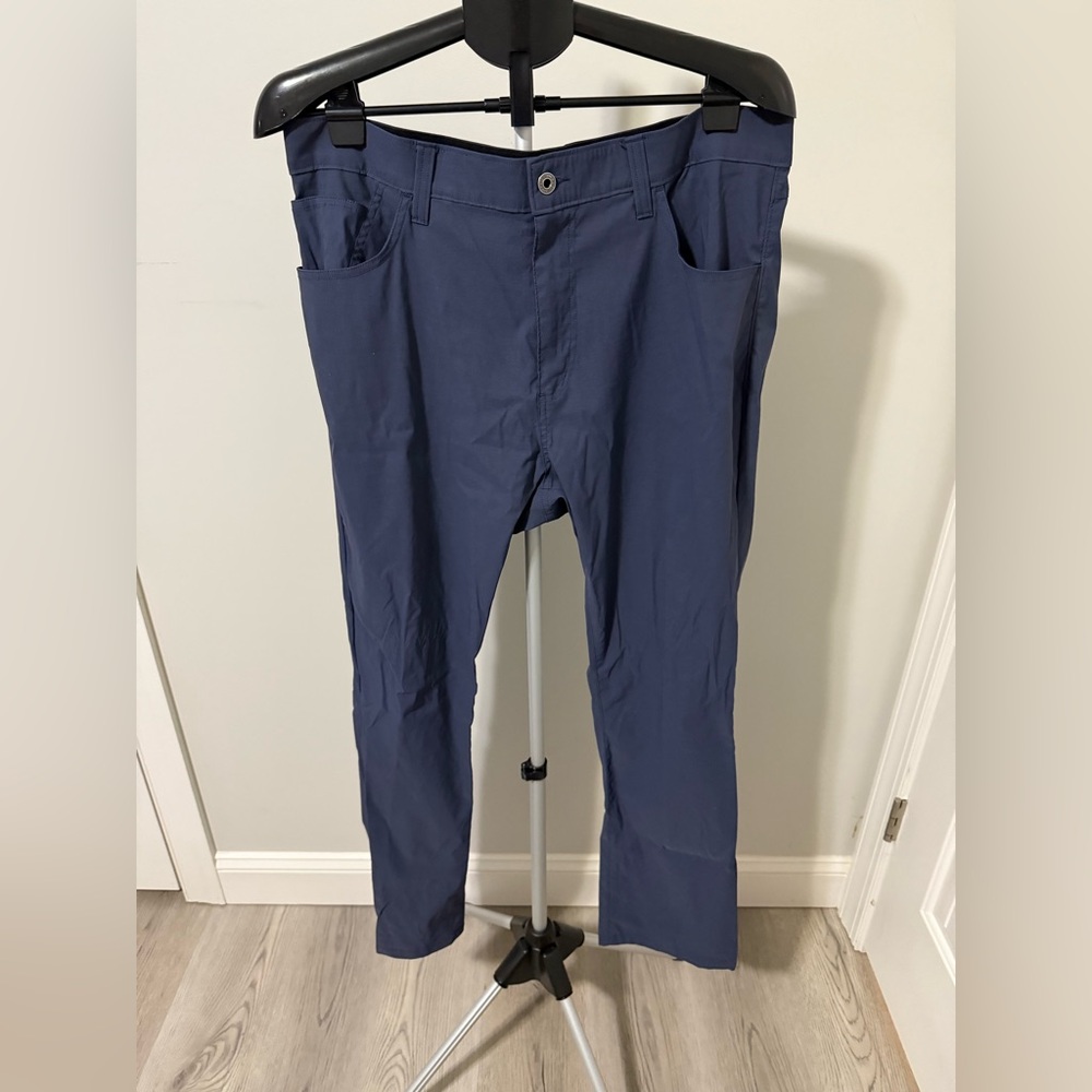 Eddie Bauer Golf Pants Travel Mens Size 38 x 32 Performance Nylon Spandex EUC